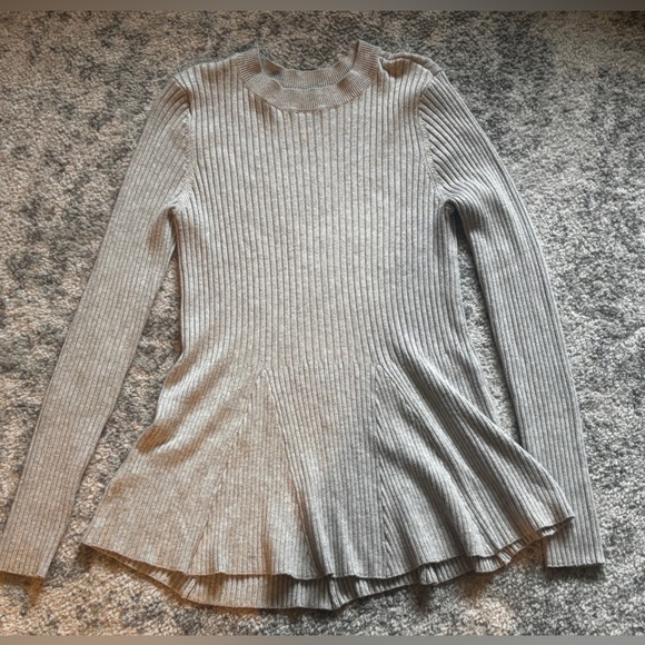 VENUS ribbed knit sweater dress light gray size: medium perfect condition - Picture 1 of 3